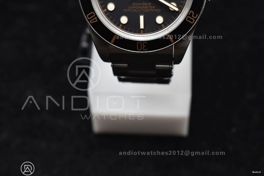 On Bracelet Bay 39MM Heritage Best ZF Black 1:1 Edition V5 A2824 Bezel SS Black 1106